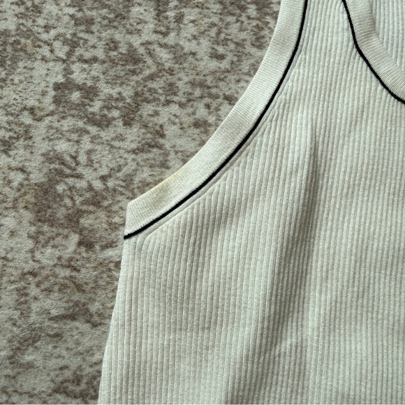 Mango Cream Ribbed Tank Top - Picture 5 of 5